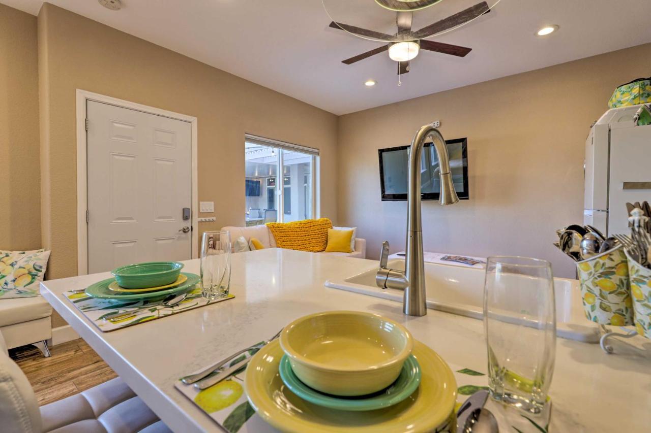 Modern Sun City Studio Near Deer Valley Golf Sun City West المظهر الخارجي الصورة